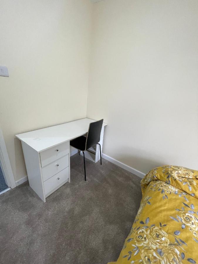 Bethel Apartments ลีดส์ ภายนอก รูปภาพ